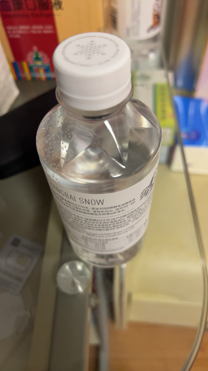 农夫山泉长白雪天然雪山矿泉水350ml*24瓶装晒单图