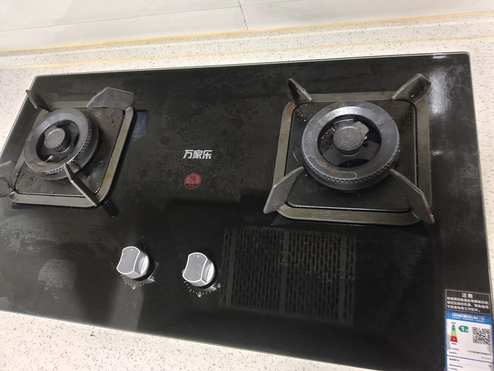 万家乐燃气灶5.1kw火力 家用嵌入式台式两用燃气灶 钢化玻璃面板 高温防烫提醒 全进风天然气灶JZT-TAC5晒单图