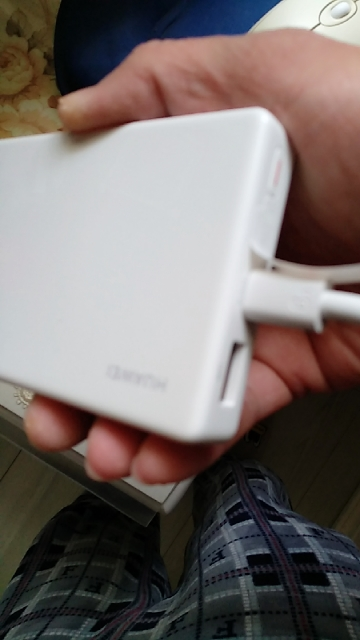 华为(HUAWEI)66W充电宝大容量移动电源12000毫安双向超级快充自带线Typec笔记本手机苹果安卓通用P0001晒单图