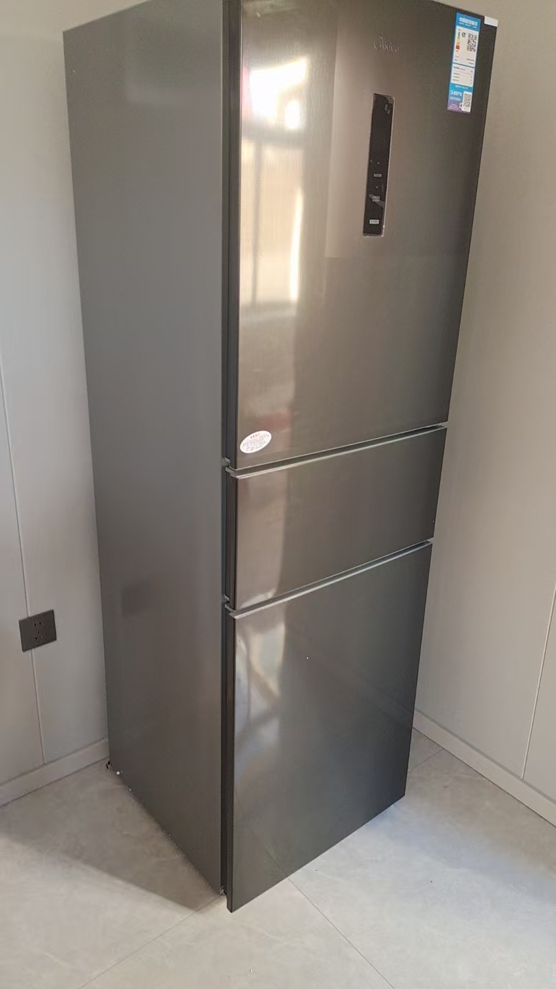 [自营]美的冰箱(Midea)三门大容量智能家用冰箱三开门一级风冷无霜变频双净味租房宿舍小冰箱MR-283WTPZE晒单图