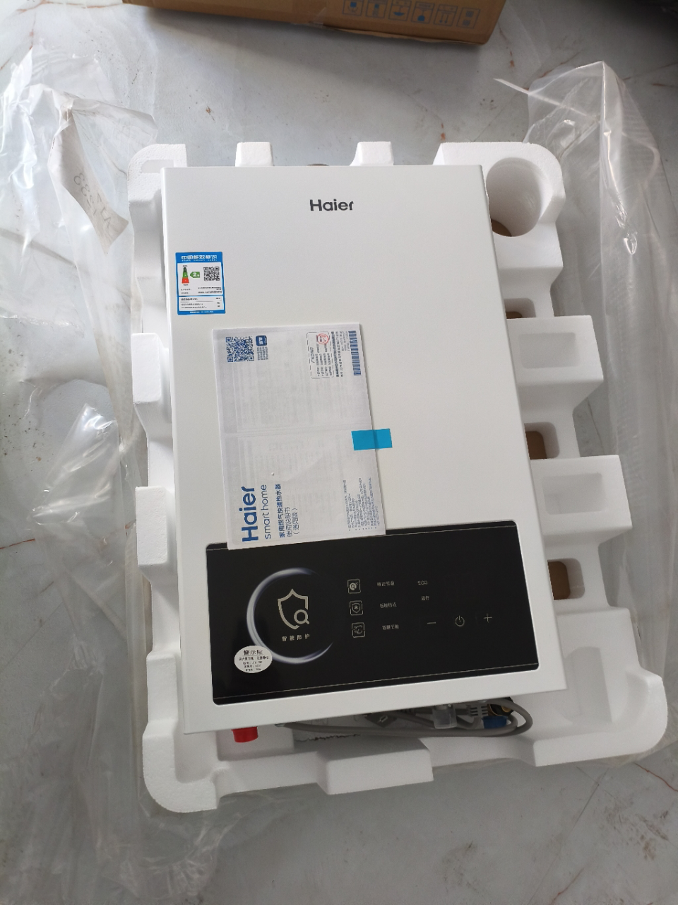 海尔(Haier)12升燃气热水器天然气 JSQ22-12UTSPRO 直流变频风机 节能稳流芯 升级聚热恒温舱晒单图