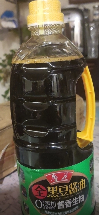 鲁花全黑豆酱香生抽酱油1L*2 零添加原汁酿造特级炒菜家用晒单图