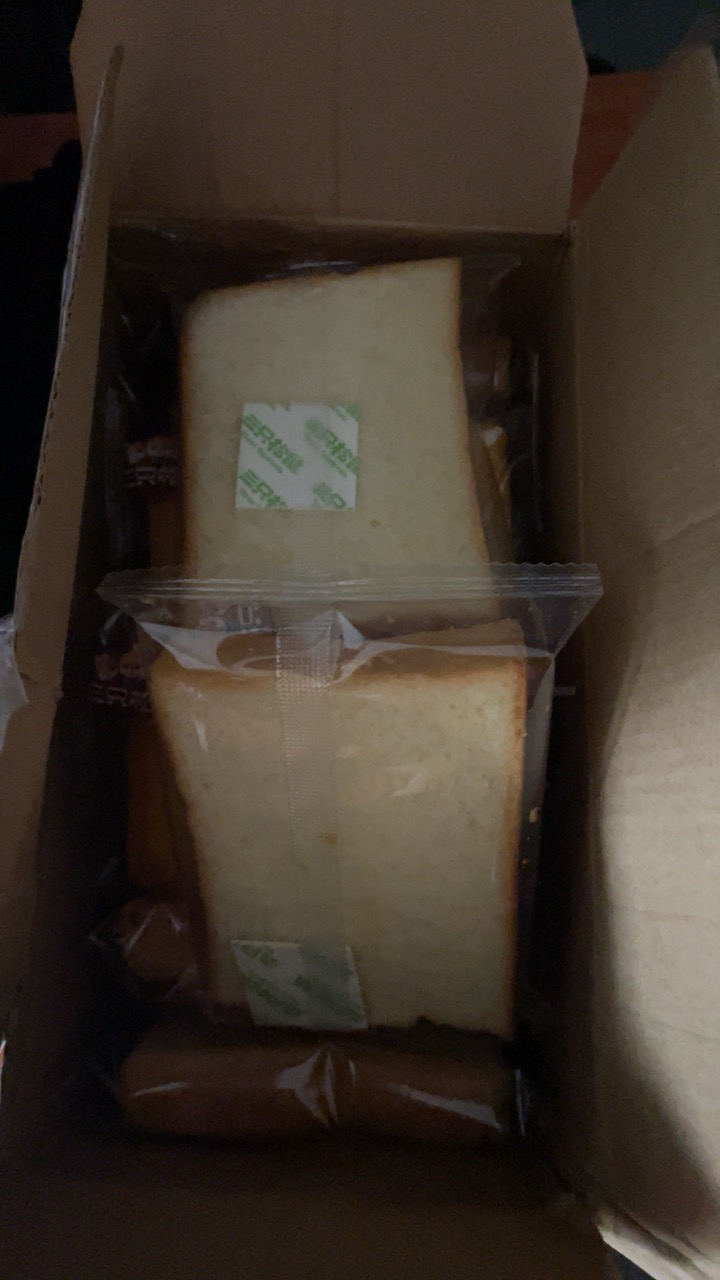 推荐_[三只松鼠_厚岩烧乳酪吐司520g]休闲零食饼干糕点踏青春游手撕面包蛋糕小面包营养食品点心晒单图