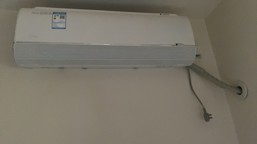 美的(Midea) 新一级 风语者 1.5匹 变频冷暖 壁挂式空调KFR-35GW/BDN8Y-FA200(1)A晒单图