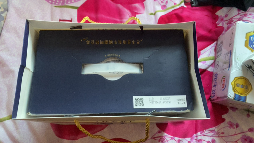 蒙牛 特仑苏梦幻盖纯牛奶 250ml*10盒/提 送礼佳品 高端礼盒晒单图