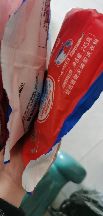 立白超洁清新无磷型洗衣粉245g*3袋易漂无残留3倍洁净力不伤手不伤衣晒单图