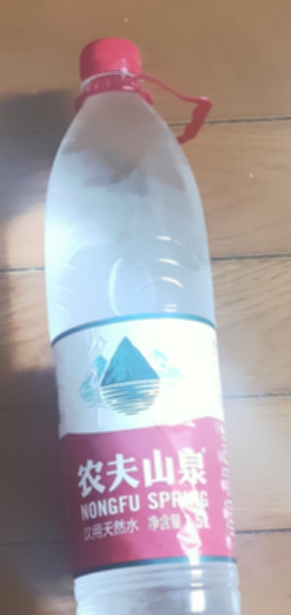 农夫山泉 饮用天然水1.5L*12瓶整箱晒单图