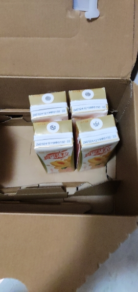 蒙牛 真果粒牛奶饮品 草莓果粒 250ml*12盒晒单图