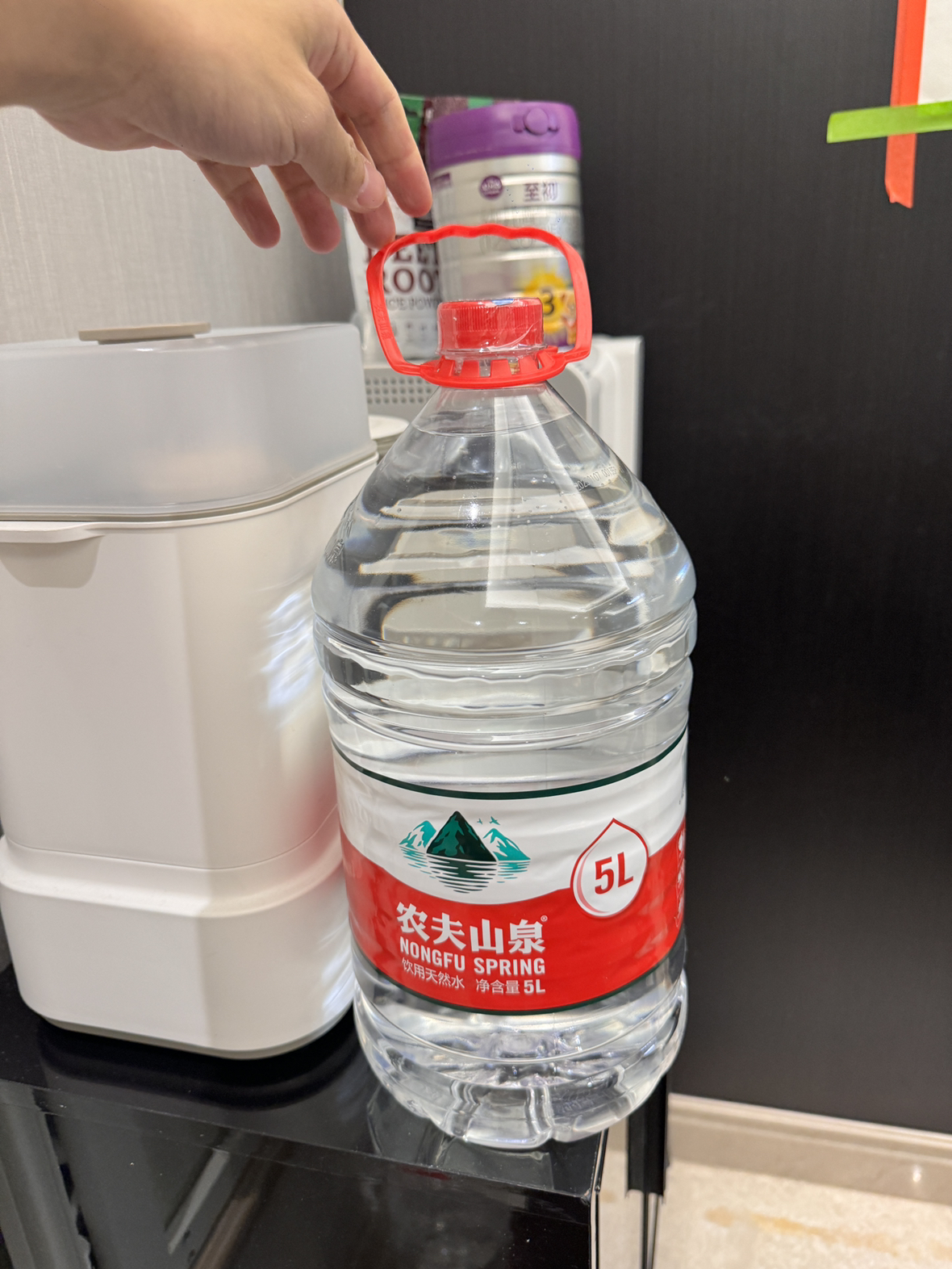 农夫山泉 饮用天然水5L*4桶 整箱装 桶装水晒单图