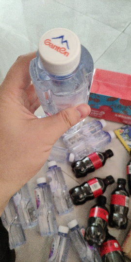 百岁山矿泉水348ml*6瓶偏硅酸饮用水车载办公室会议便携小瓶装水晒单图