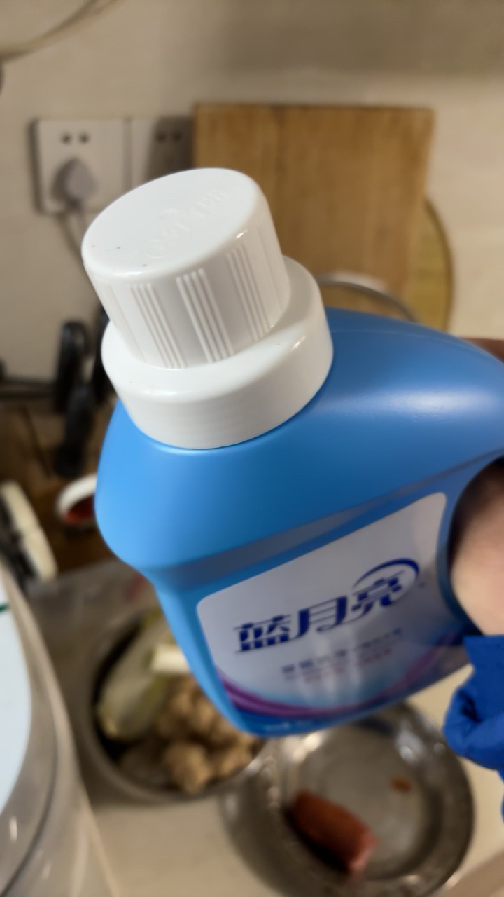 蓝月亮 深层洁净洗衣液1kg×2瓶组合套装 薰衣草香 强效去污 护衣护色 低泡易漂 温和不伤手晒单图