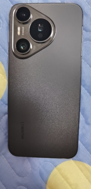 华为/HUAWEI Pura70 12GB+1TB 羽砂黑 超高速风驰闪拍 第二代昆仑玻璃 双超级快充 华为P70智能旗舰手机晒单图