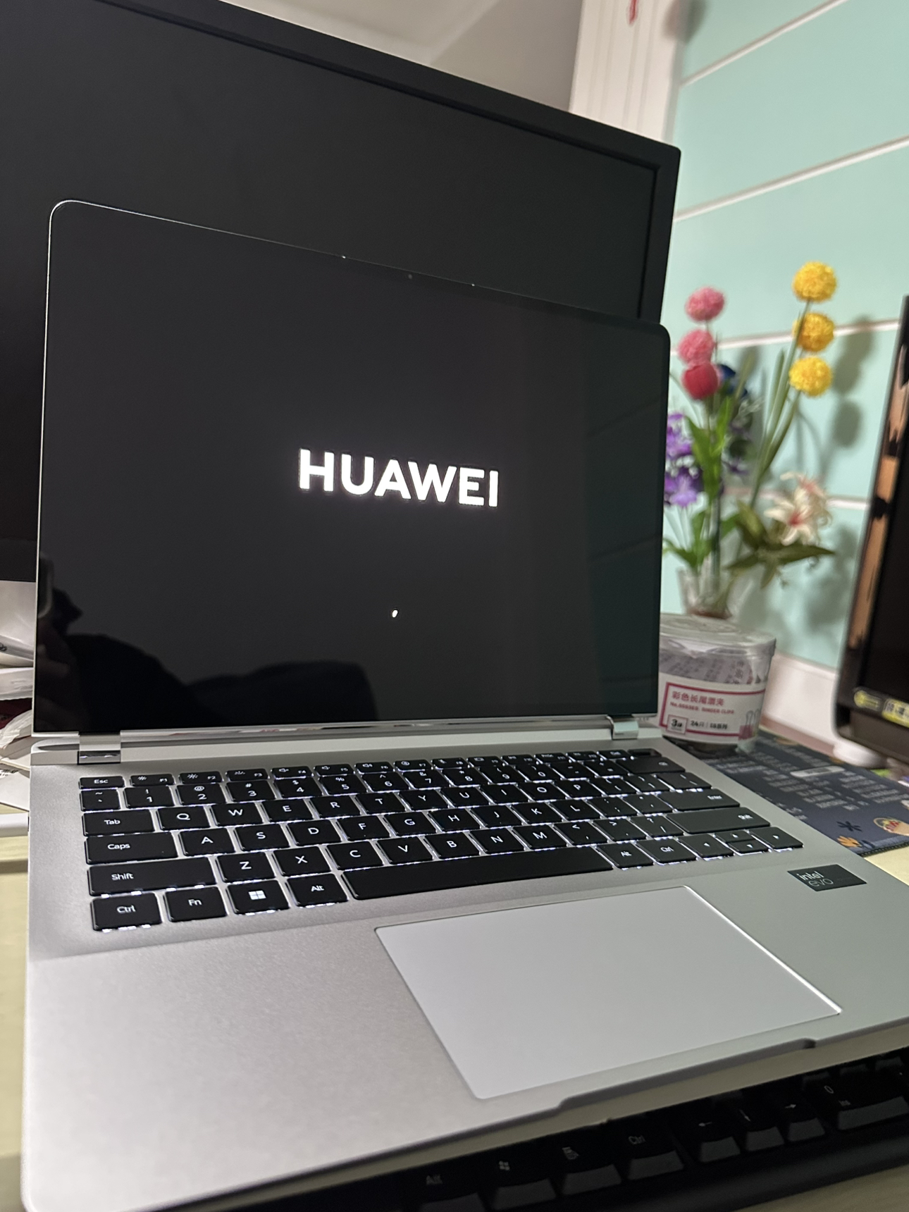 华为HUAWEI MateBook GT 14 酷睿Ultra笔记本电脑 2.8K OLED悬浮屏 轻薄商务办公全能本Ultra 5 32G 1T 皓月银晒单图