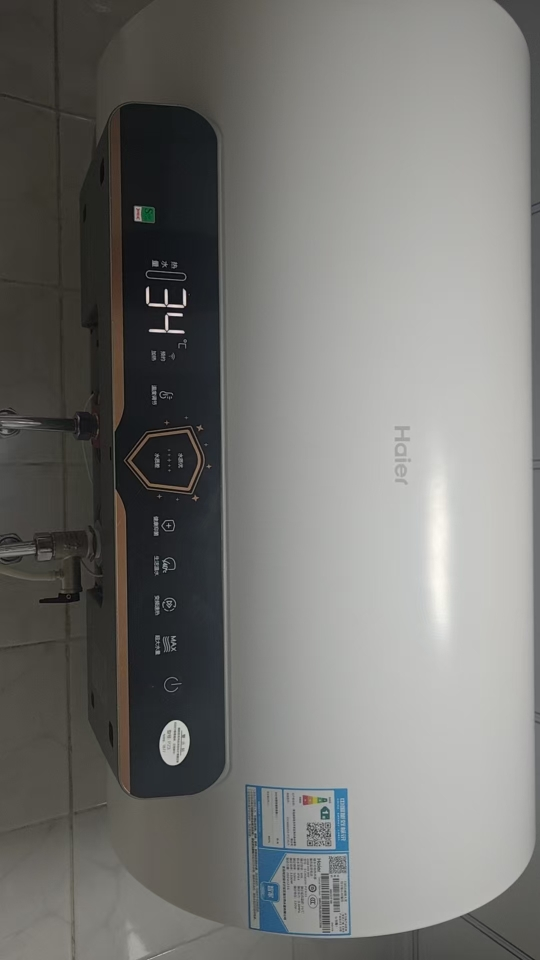 海尔(Haier)热水器电热水器60升家用储水式3300W变频速热一级能效金刚无缝胆镁棒免更换锆金全瓷WIFI智控PZ3晒单图