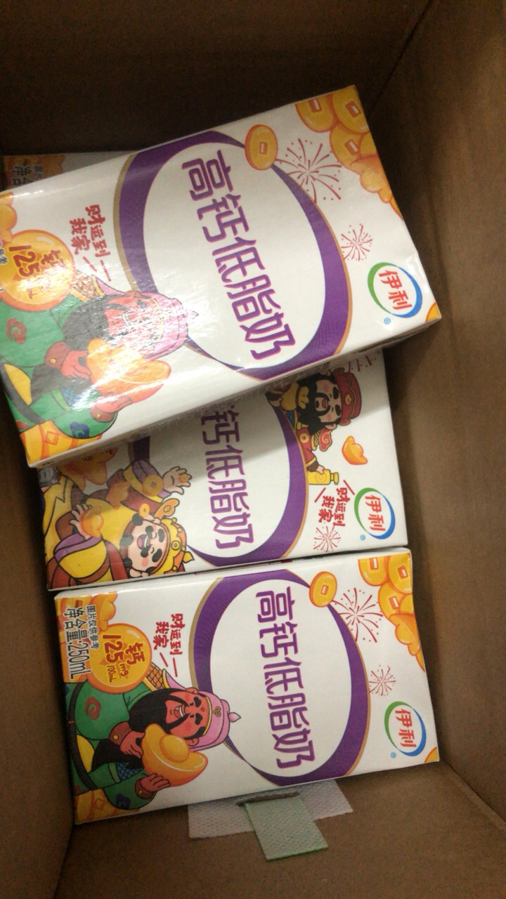 [7月生产]伊利 高钙低脂牛奶250ml*21盒/箱 加25%钙 早餐伴侣 礼盒装晒单图