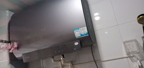 海尔(Haier)60升电热水器EC6001HD-BK1U1 双胆速热 镁棒免更换 水质可视化 10倍大水量 ECO节能晒单图