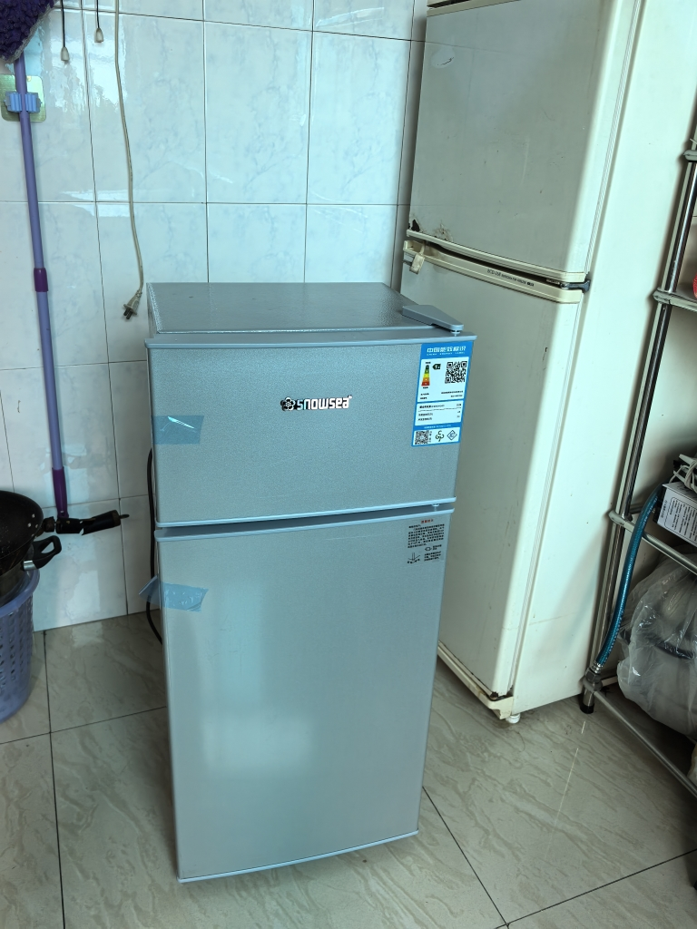 香雪海 小冰箱 家用小型双门冰箱 一级能效电冰箱 迷你小型节能冷藏冷冻 租房 宿舍冰箱 68S138E 银拉丝晒单图