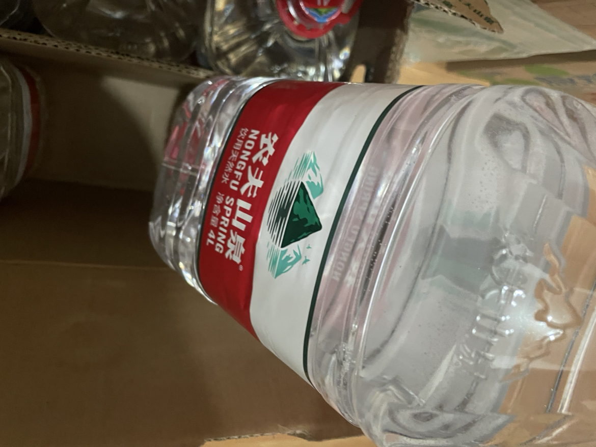农夫山泉 饮用天然水4L*6桶整箱 桶装水 家庭用水晒单图