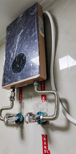 奥特朗(Otlan) F19Q-Z85A 即热式电热水器智能全恒温家用小型过水热卫生间免储水淋浴洗澡快热式 精确恒温晒单图