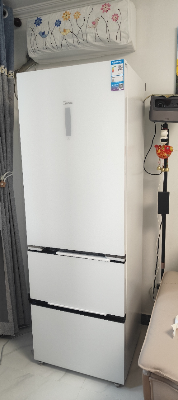 美的冰箱BCD-401WUTGPZM凝光白晒单图