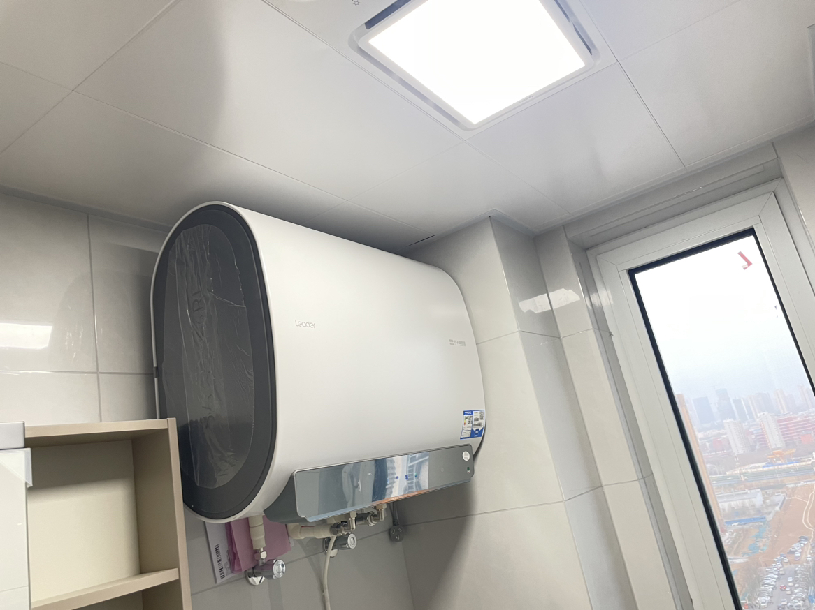 海尔智家出品 Leader电热水器60升小仙镜扁桶家用双胆免换镁棒一级能效 LEC6003HD-F5K白U1 以旧换新晒单图