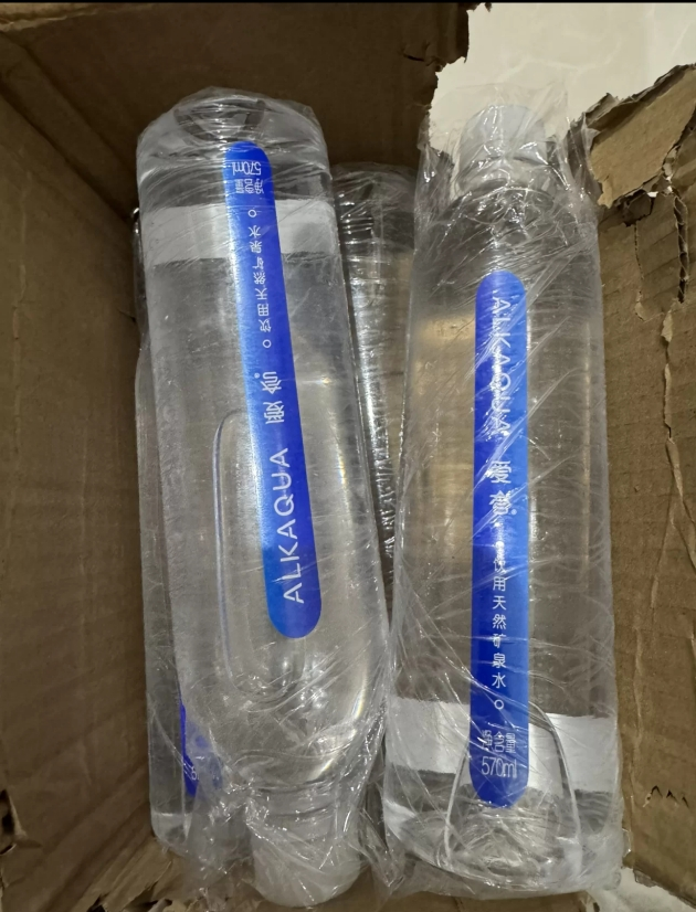 统一 爱夸 天然矿泉水 570ml*4瓶装晒单图