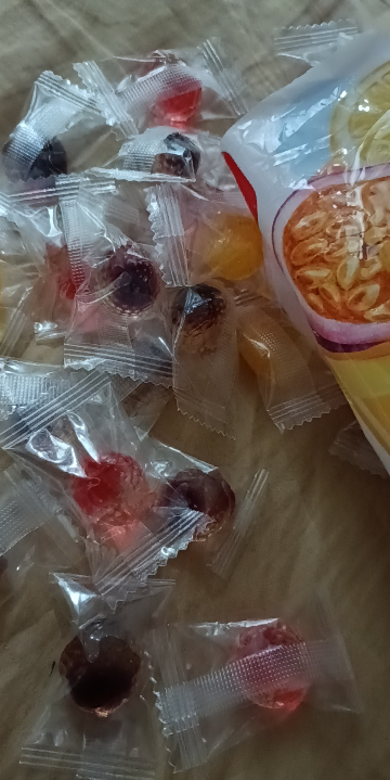 珍丽友 爆浆软糖400g(约100颗)葡萄芒果草莓网红糖果儿童小零食囤货批发晒单图