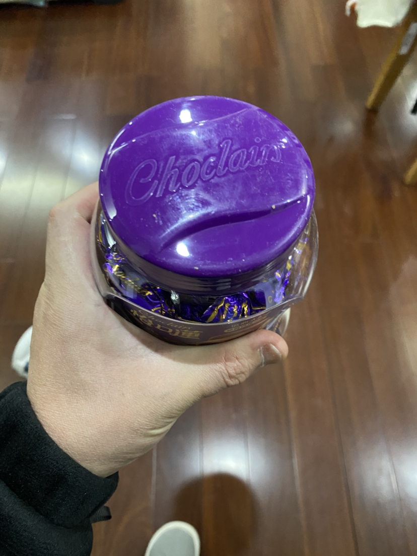 怡口莲经典巧克力味罐装太妃糖果喜糖婚庆休闲零食253g约47粒送礼糖果晒单图
