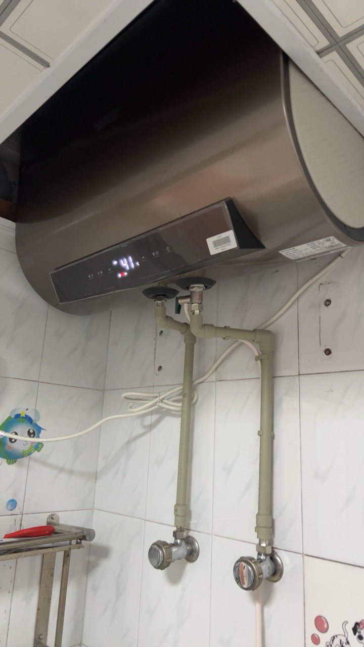 史密斯60升电热水器 家用 双胆扁桶 纤薄黑科技 大屏触控 双擎速热 E60HGDWi一级能效 储水式晒单图