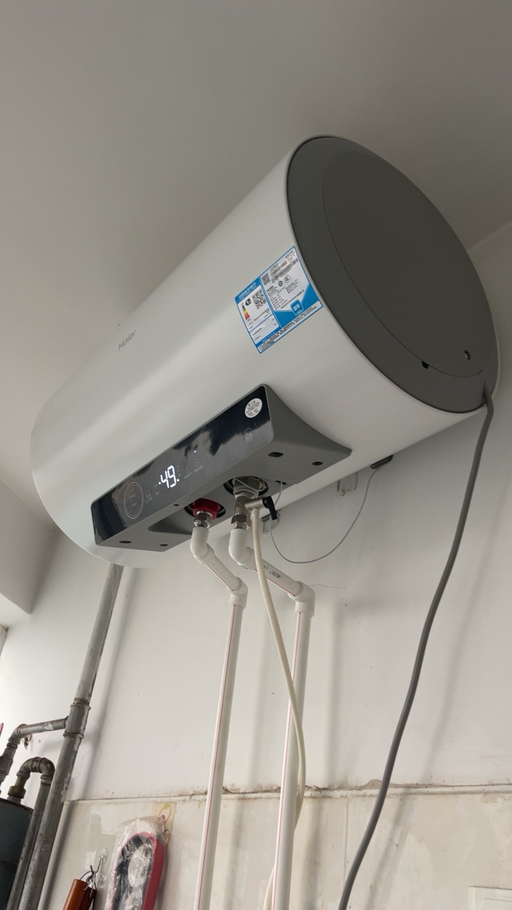 海尔(Haier)60升电热水器EC6001-GC3 2200W速热 超一级节能 升级镁棒免更换 健康抑菌晒单图