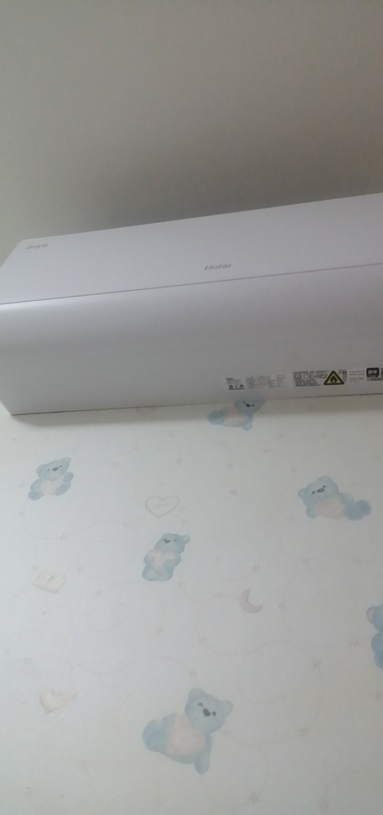 海尔空调(Haier)1匹 新1级能效 KFR-26GW/E1-1套机 节能省电 健康自清洁 只吹干净风晒单图