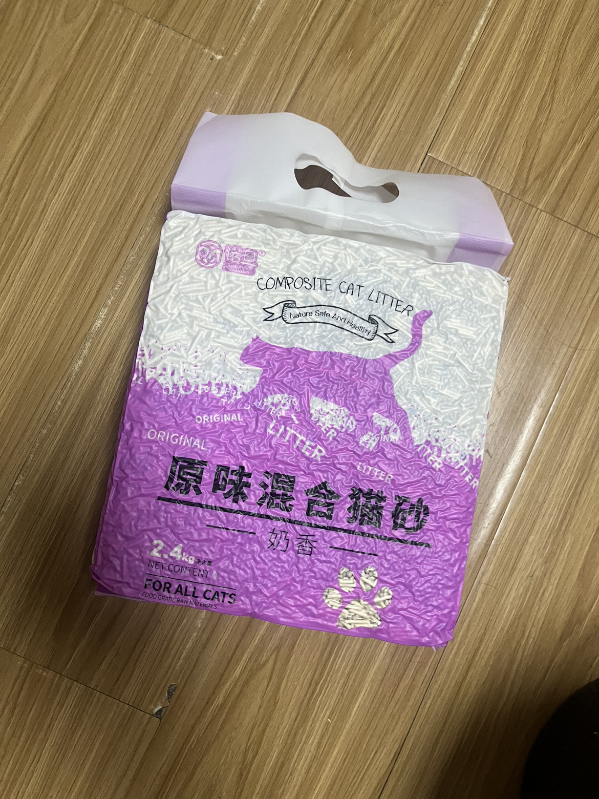 诺旦混合豆腐猫砂细豆腐砂膨润土奶香除臭无尘不粘底2.4公斤超快结团低价高性价比可冲马桶(发货迅速)晒单图
