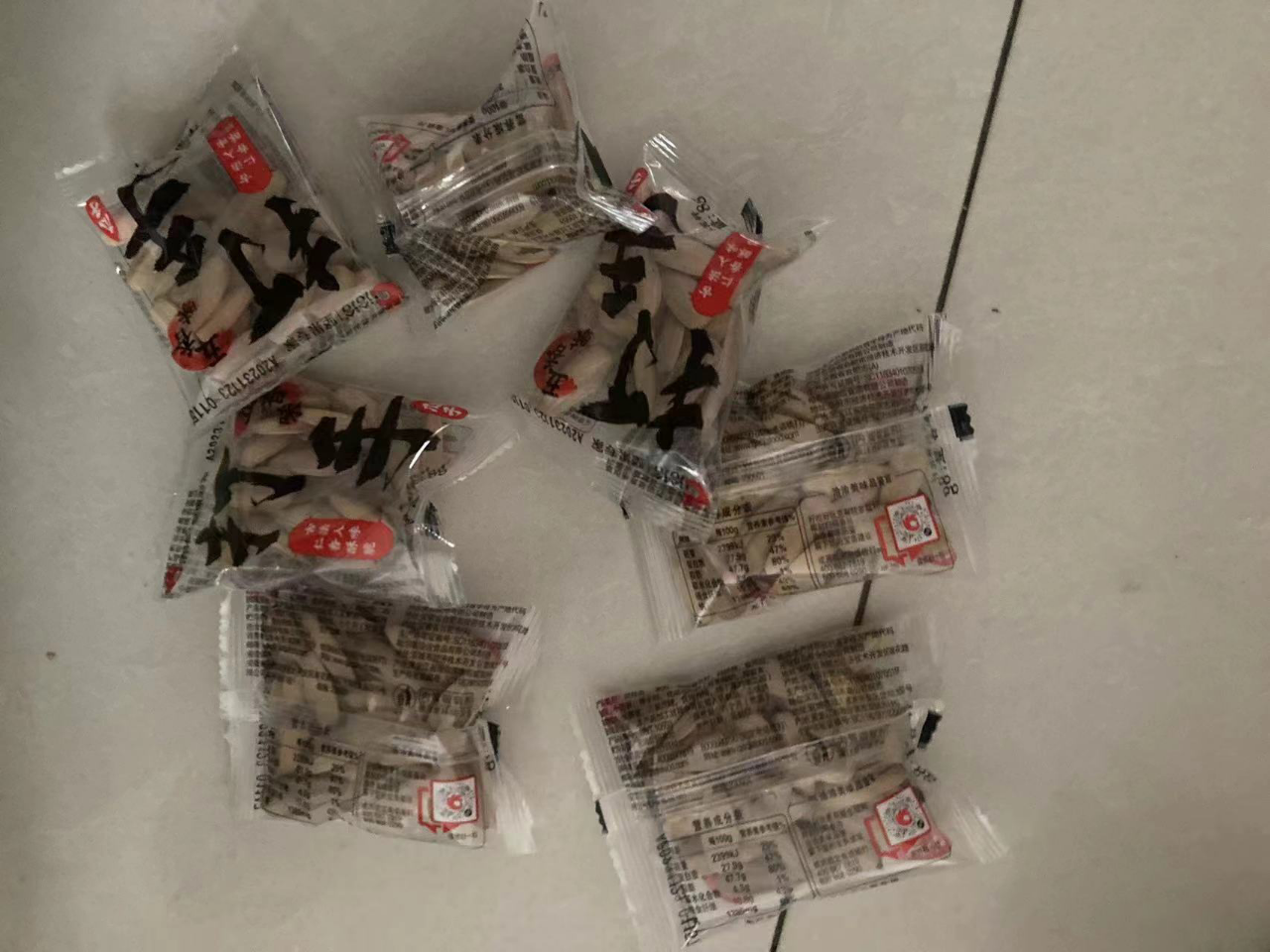 士力架花生夹心巧克力约10条约200g散装充饥糖果休闲零食批发年货过年分享小吃晒单图