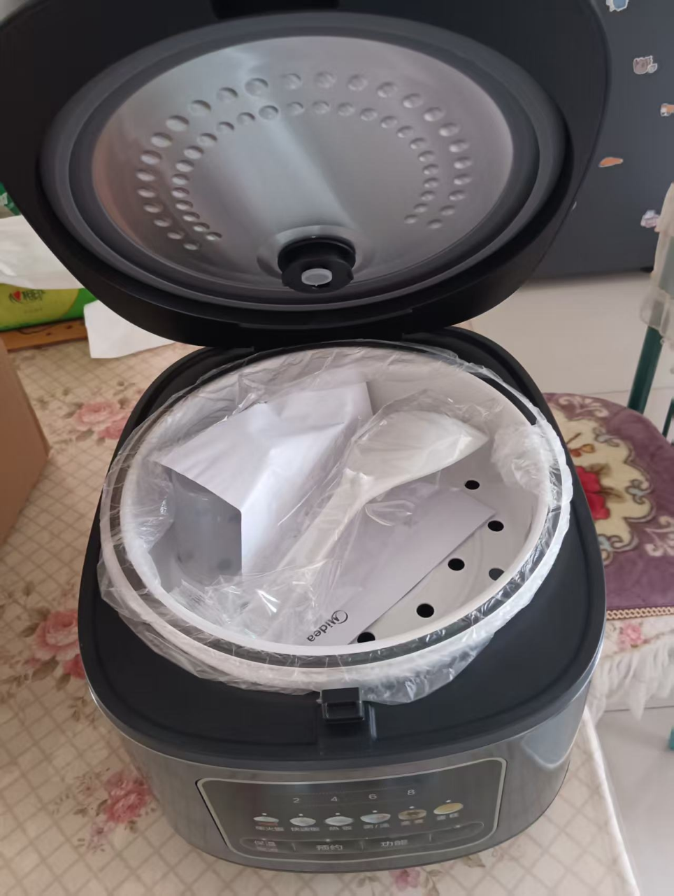 美的(Midea)电饭煲 家用电饭锅 智能预约多功能煲汤煮米饭杂粮粥5-8人大容量 前置大面板 4L MB-RE429晒单图