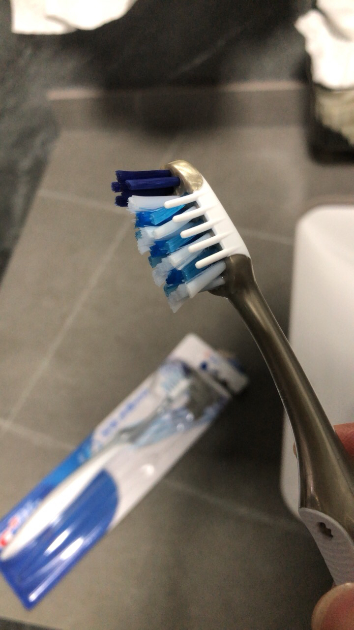 佳洁士全优7效牙刷两支装 按摩牙龈舌苔清洁弹力防滑刷柄 两支装晒单图