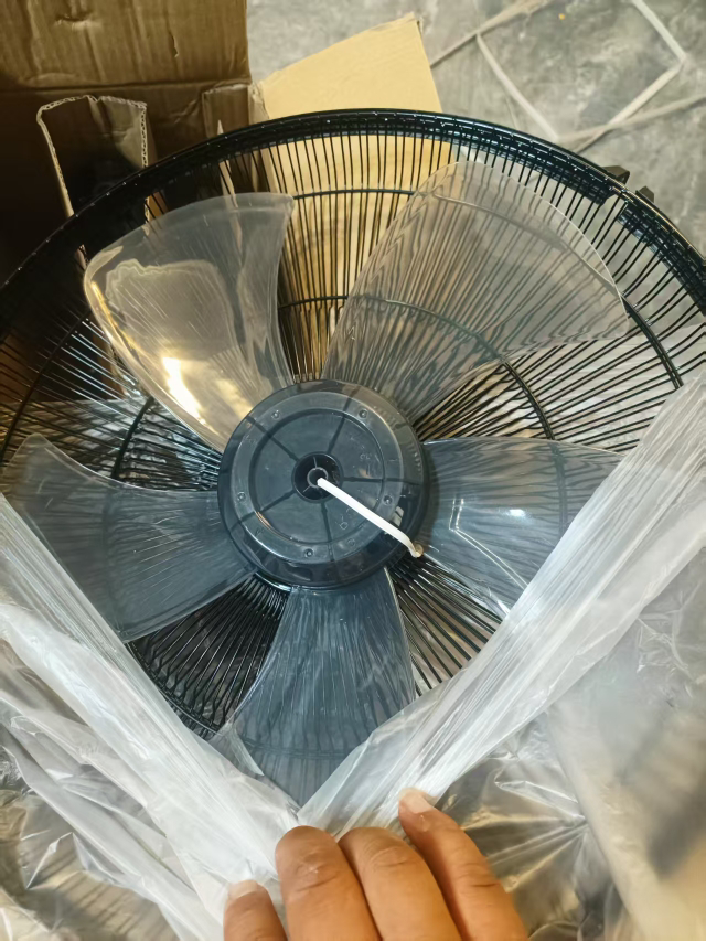 奥克斯(AUX)电风扇家用床头落地扇 节能立式办公室轻音风扇FS1603 01型晒单图