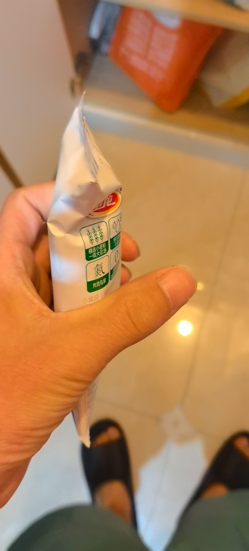 卫龙辣条小面筋散装20小包香辣网红小吃休闲零食品素肉聚餐晒单图