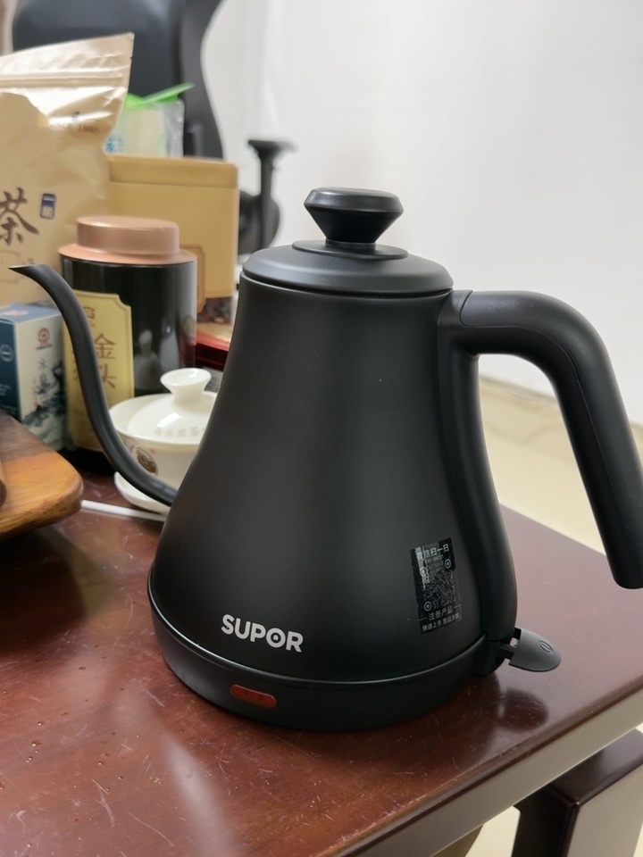 苏泊尔(SUPOR)电水壶手冲咖啡壶长嘴细口茶艺壶电茶壶煮茶304不锈钢迷你泡茶壶烧水壶 SW-08C01黑色晒单图