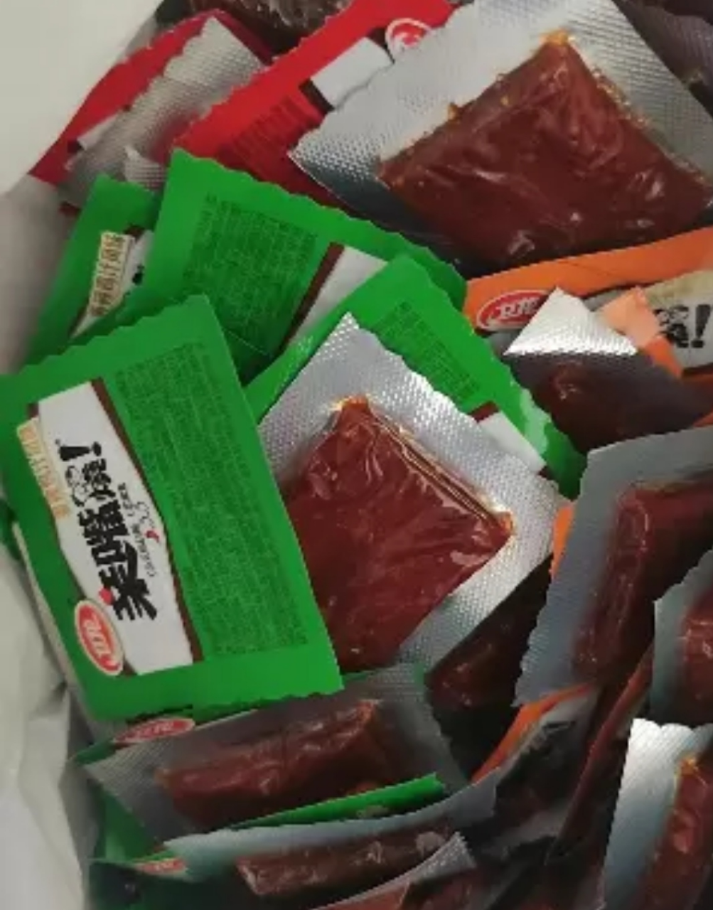 卫龙辣条亲嘴烧300g*2袋混合口味休闲零食小吃大刀肉即食豆干出游晒单图