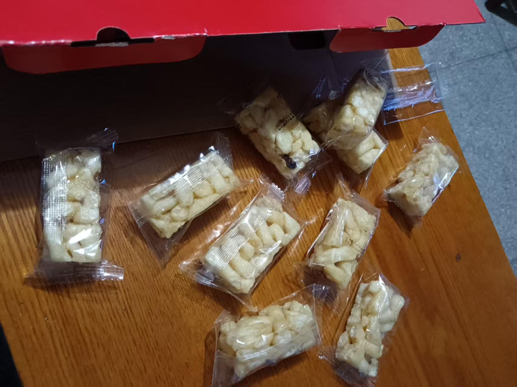 刻凡沙琪玛早餐传统糕点休闲零食小吃糕点葡萄干沙琪玛500g*1盒晒单图