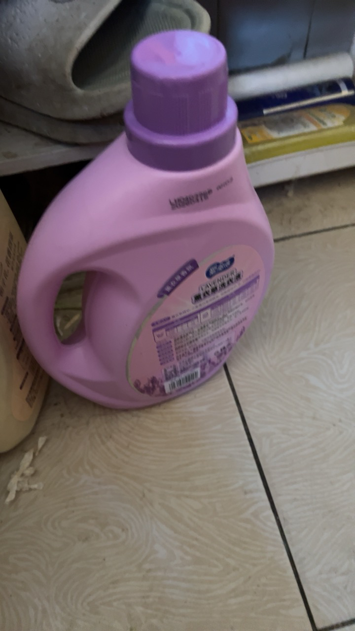 苏宁宜品x爱恩倍薰衣草植物精华婴儿洗衣液2L桶装晒单图