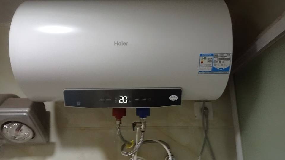 [苏选自营]Haier/海尔80L升电热水器家用卫生间储水式一级能效智能速热健康抑菌EC8001-MC3U1晒单图