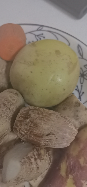 [西沛生鲜]云南黄皮黄心土豆 软糯洋芋 中果 3斤 单果60-100g 新鲜马铃薯 当季蔬菜 西沛晒单图
