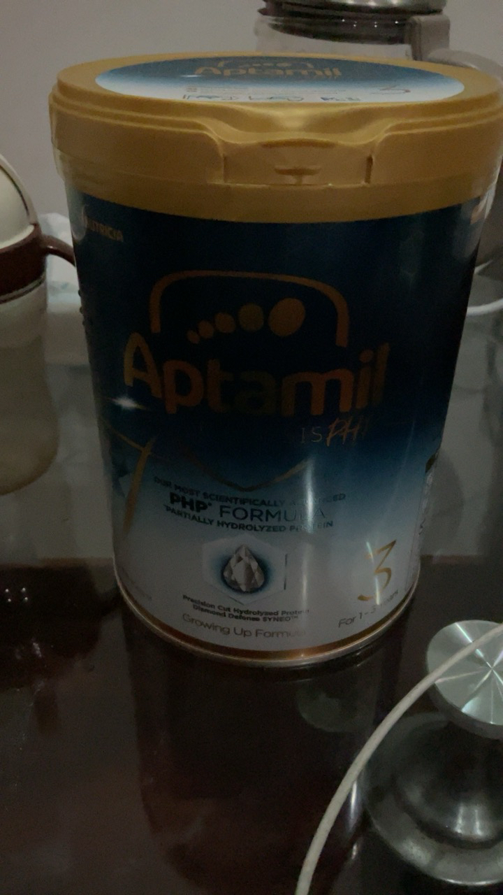 爱他美(Aptamil) 爱他美奇迹白罐[亲熠]适度水解低敏益生菌幼儿奶粉3段1-3岁900g[27年4月]晒单图