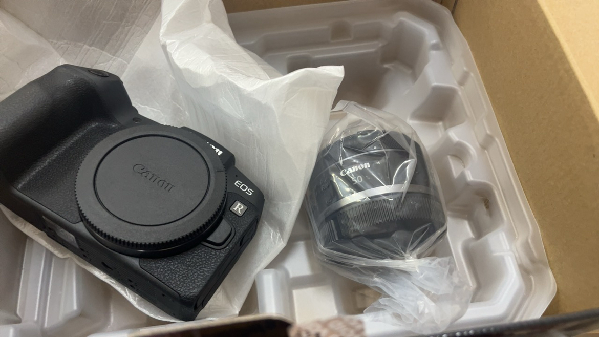 Canon 佳能 EOS RP 全画幅专业微单相机 单机身 2620万像素4K视频拍摄 五轴防抖 (不含转接环) 海外版晒单图