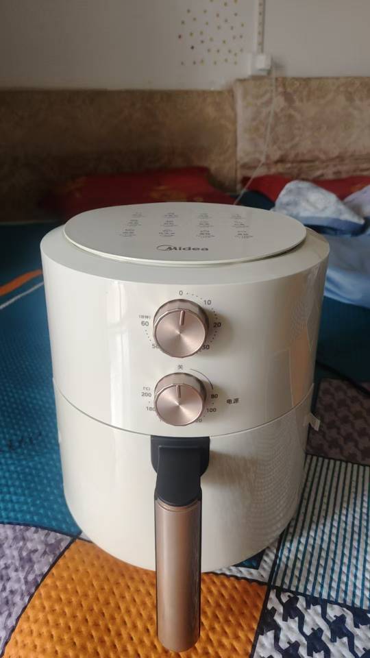 美的(Midea)空气炸锅5L大容量家用煎炸锅炸鸡翅多功能煎烤双旋钮智能电炸锅薯条机空气烤箱MF-KZE5004晒单图