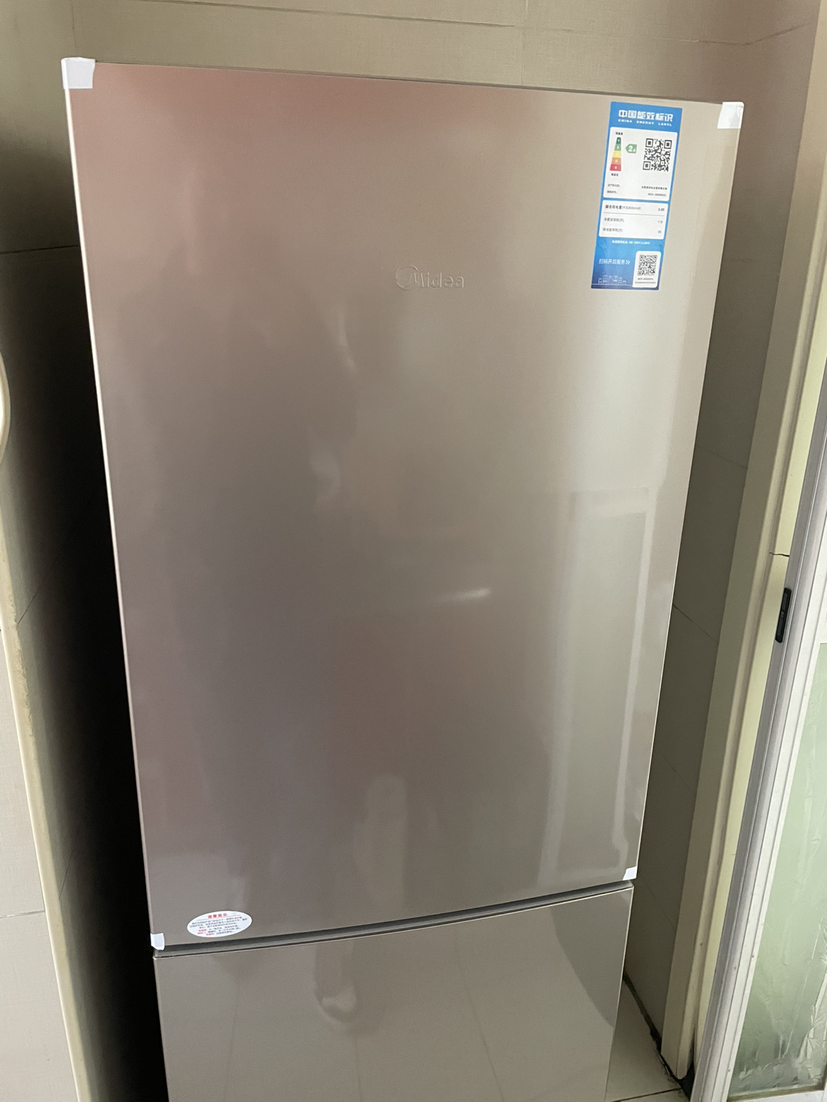 美的(Midea)185升两门二门双开门节能低噪租房小型家用电冰箱风冷无霜小机身大容量BCD-185WM(E)晒单图