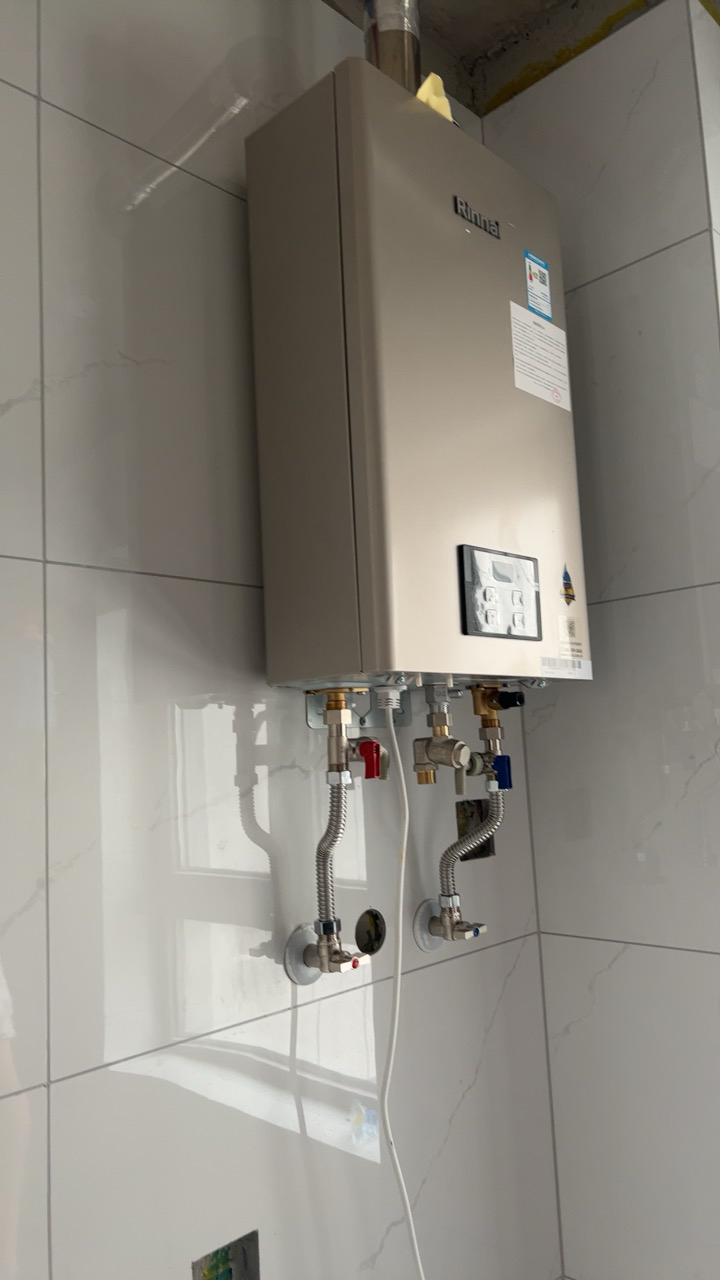 林内(Rinnai) 16升燃气热水器水量伺服器恒温16QC08/QC08家用12T天然气旗舰款晒单图