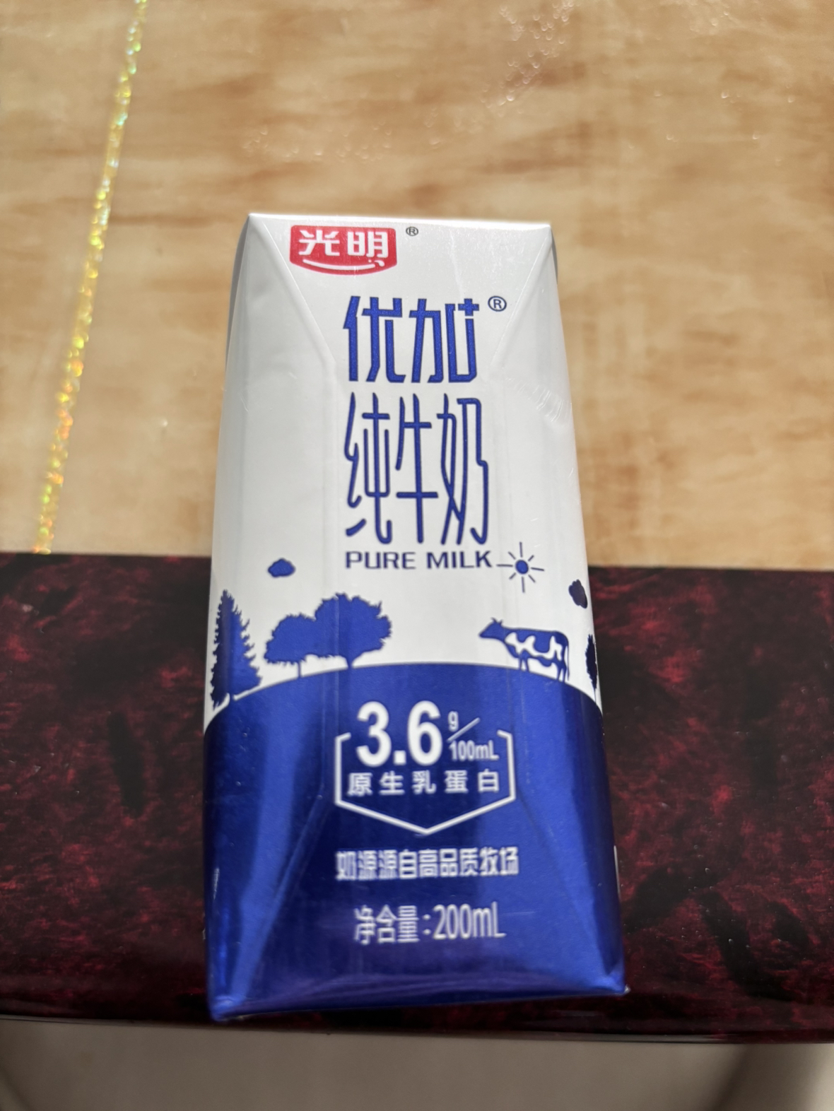 光明 优加纯牛奶 钻石装(3.6g乳蛋白/100ml)200ml*12盒晒单图