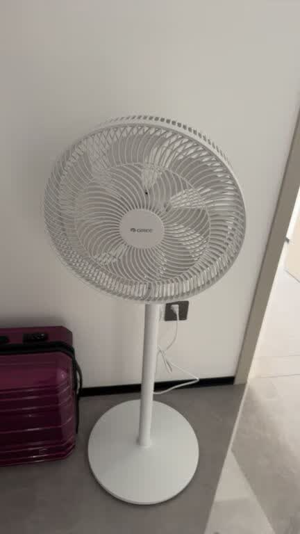 格力(GREE) 电风扇台立两用14寸落地扇家用客厅卧室立式学生宿轻音七叶柔风风扇 FD-3515h7 机械控制晒单图